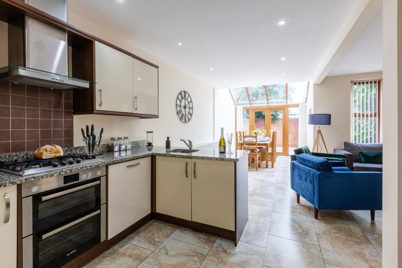 Albert - 5 Bedrooms Sleeps 11 Parking Wi-Fi Contractors Preston (Lancashire) Exterior foto