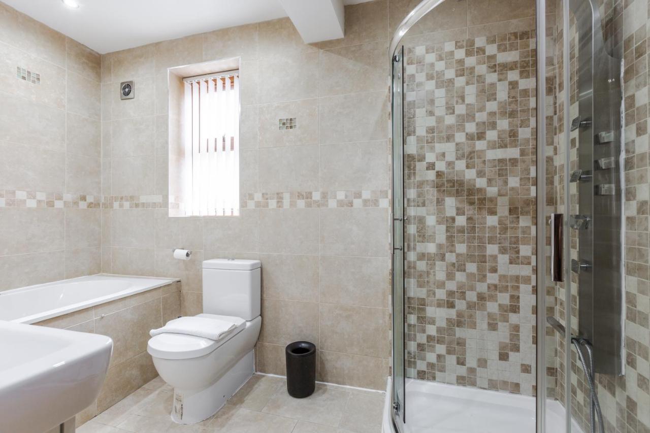 Albert - 5 Bedrooms Sleeps 11 Parking Wi-Fi Contractors Preston (Lancashire) Exterior foto